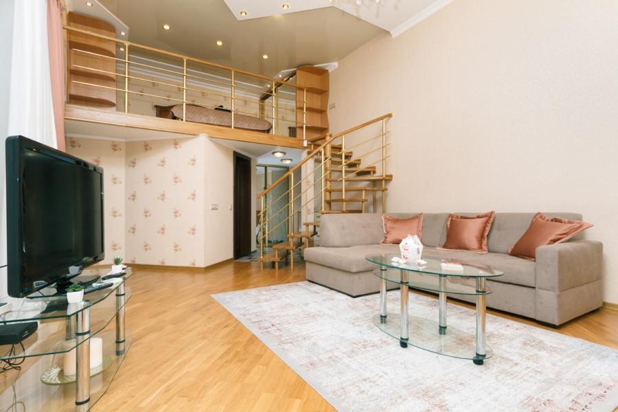 Stylish Two-Level Flat 2 Min From Khreschatyk Κίεβο Εξωτερικό φωτογραφία