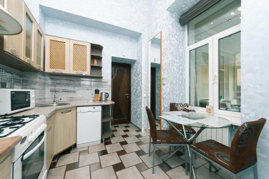 Stylish Two-Level Flat 2 Min From Khreschatyk Κίεβο Εξωτερικό φωτογραφία
